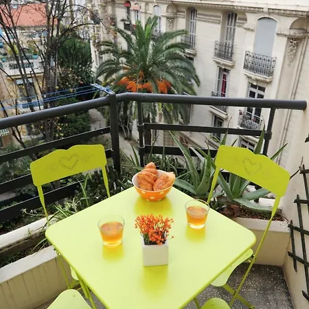 Mini Miro Five Stars House Appartamento *