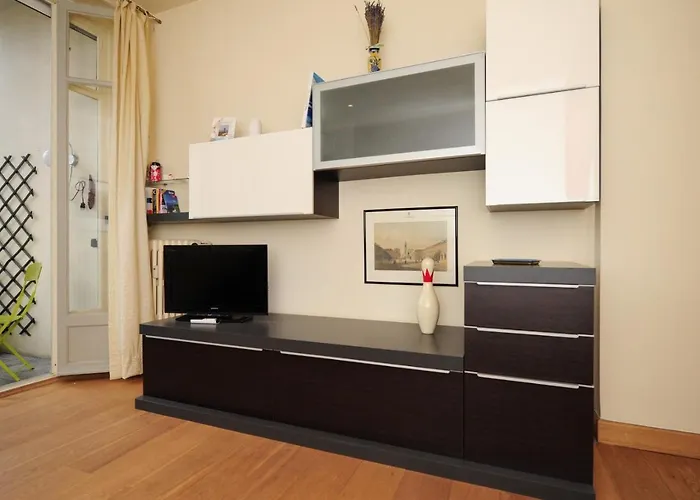 Mini Miro Five Stars House דירה