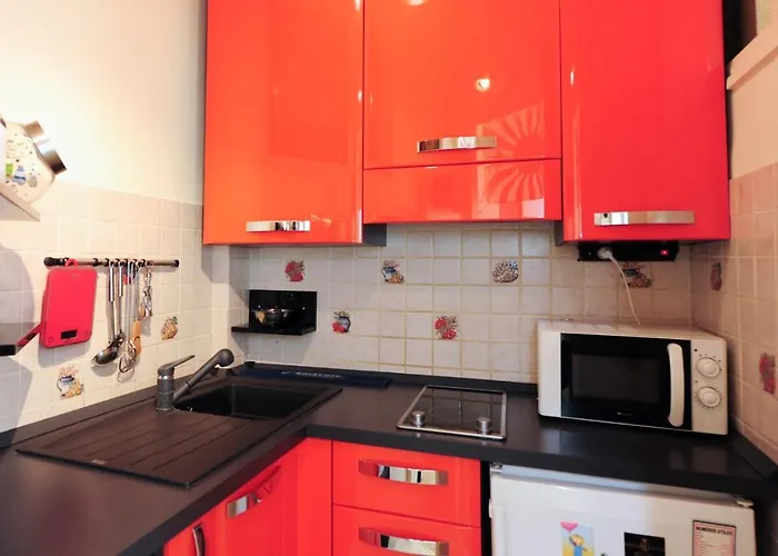 Mini Miro Five Stars House