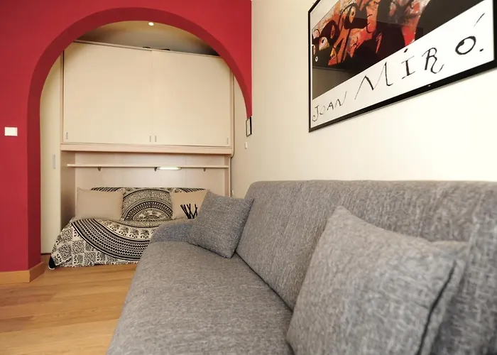 Apartment Mini Miro Five Stars House
